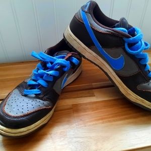 Nike retro skateboard shoes